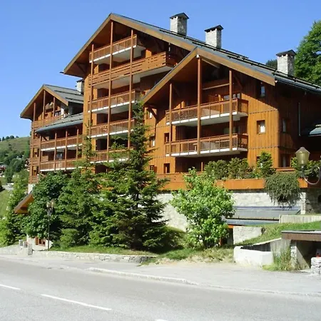 Le Cristal - 2 Pieces 4 Personnes Situe A Meribel Centre Avec Piscine Exterieure Et Proche Des Commerces Mae-2134 *